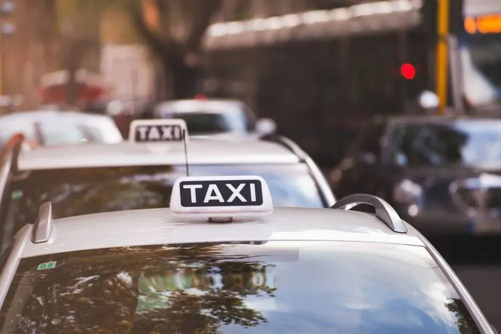 Taxi près de Thiel-sur-Acolin