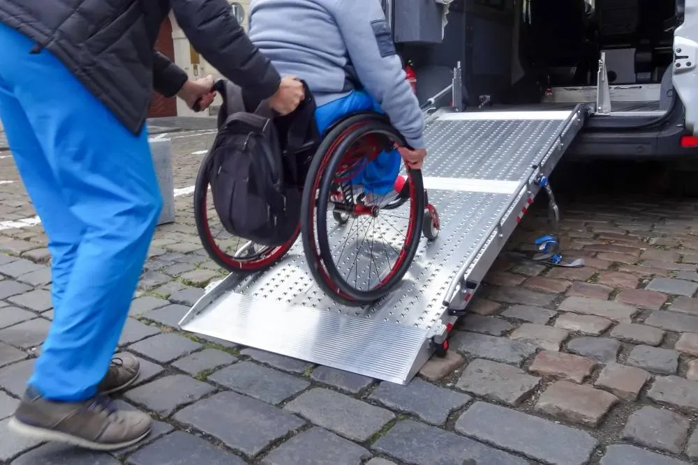 Transport de personnes à mobilité réduite près de Thiel-sur-Acolin